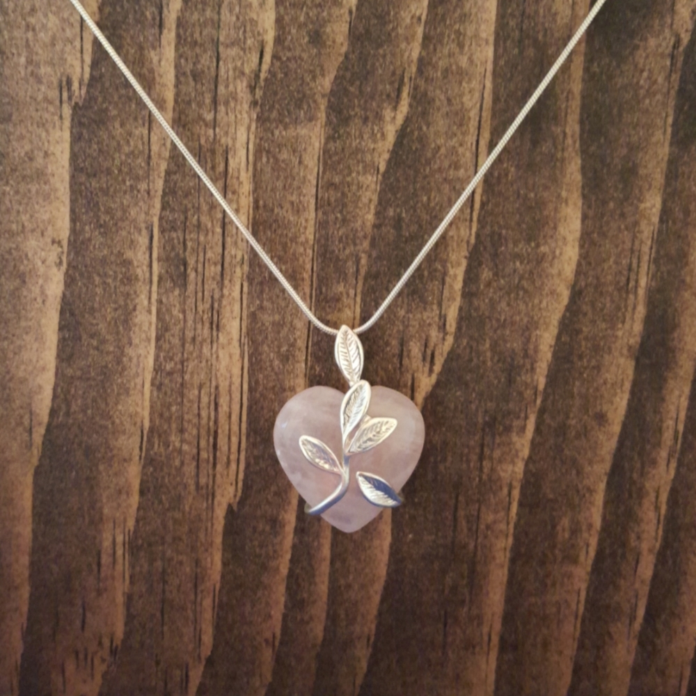 Rose Quartz Pendant & Necklace